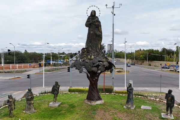 Glorieta de los Fundadores, Puerta de Oro del Bajío